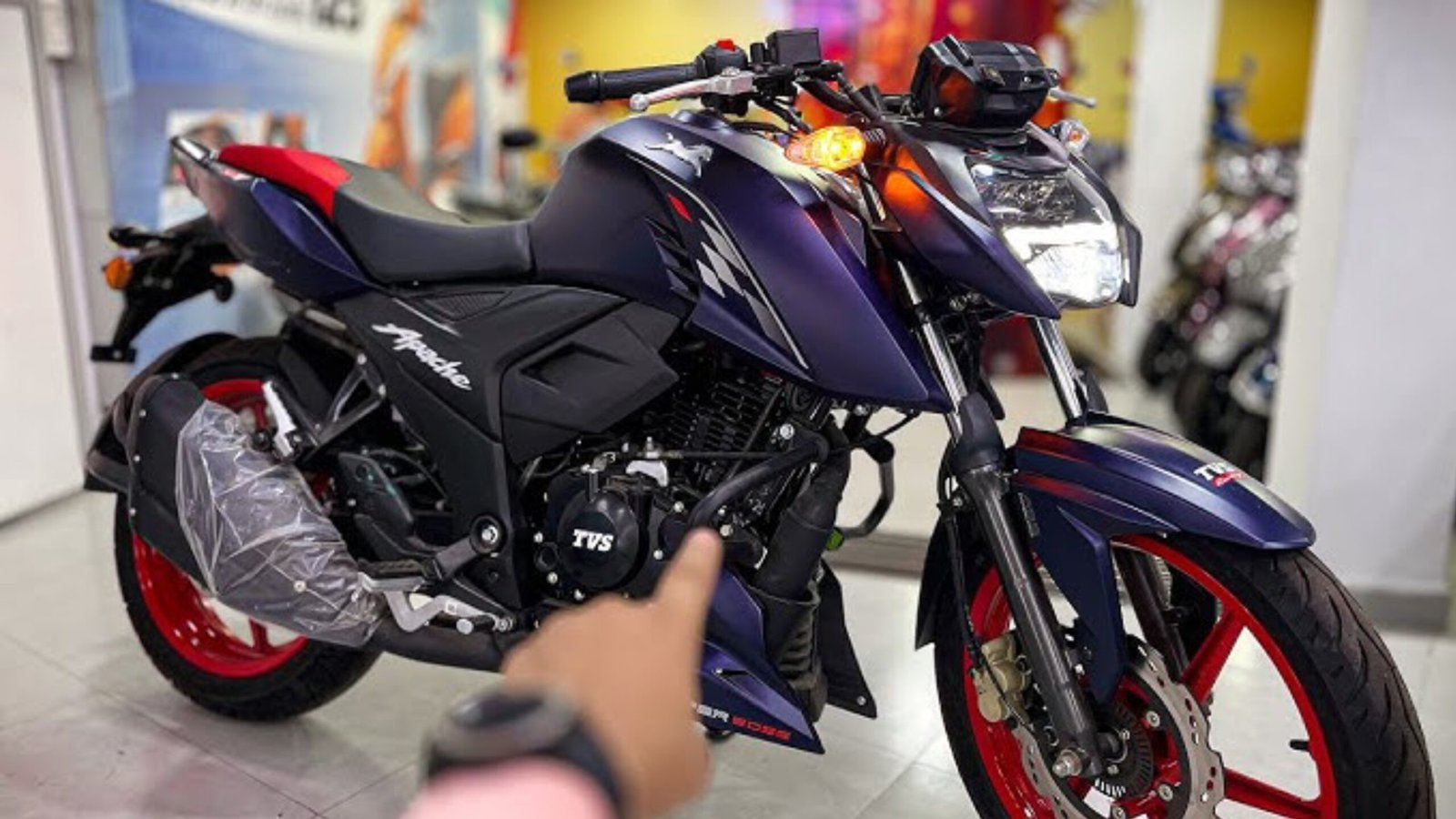 TVS Apache RTR 160 4V